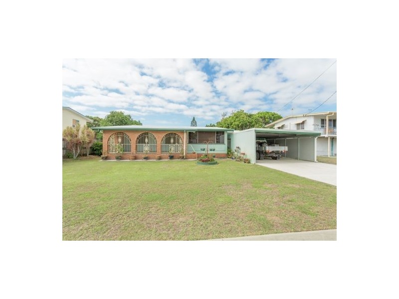 11 Magpie Street, Slade Point QLD 4740
