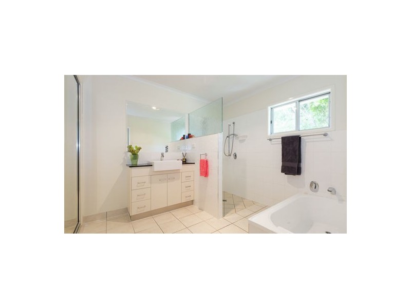 18 George MIlton Street, West Mackay QLD 4740
