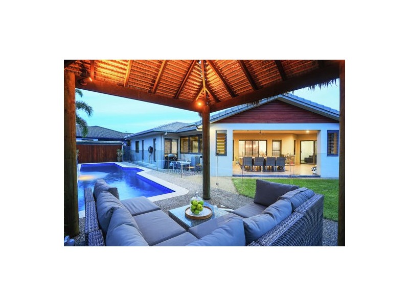 16 Bonsai Court, Glenella QLD 4740