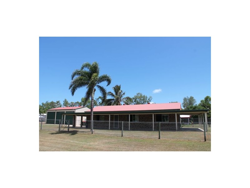 1 Ford Court, Seaforth QLD 4741