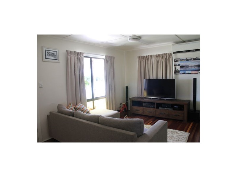 4 Roberts Avenue, North Mackay QLD 4740