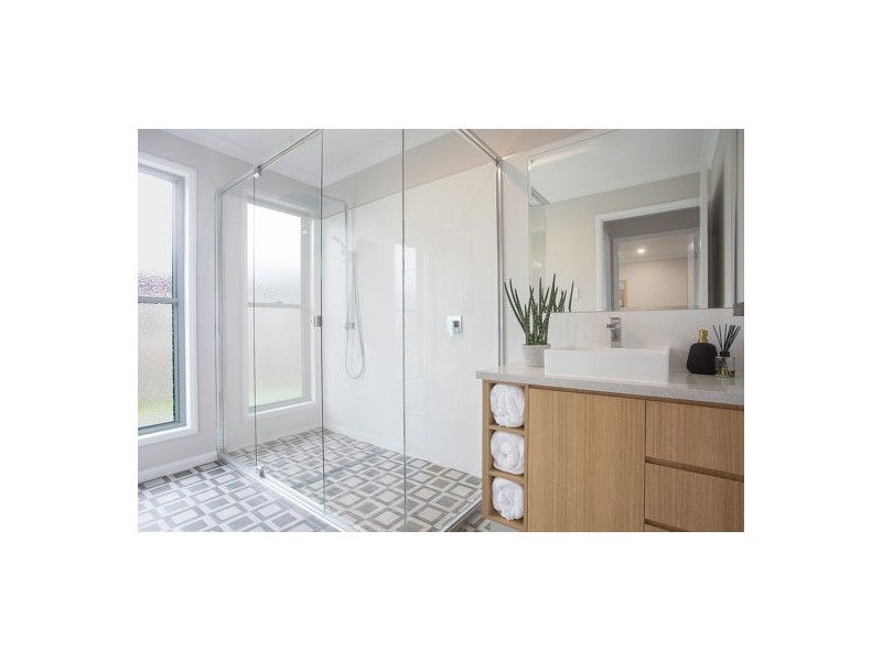 5 Albion Crescent, Mount Pleasant QLD 4740