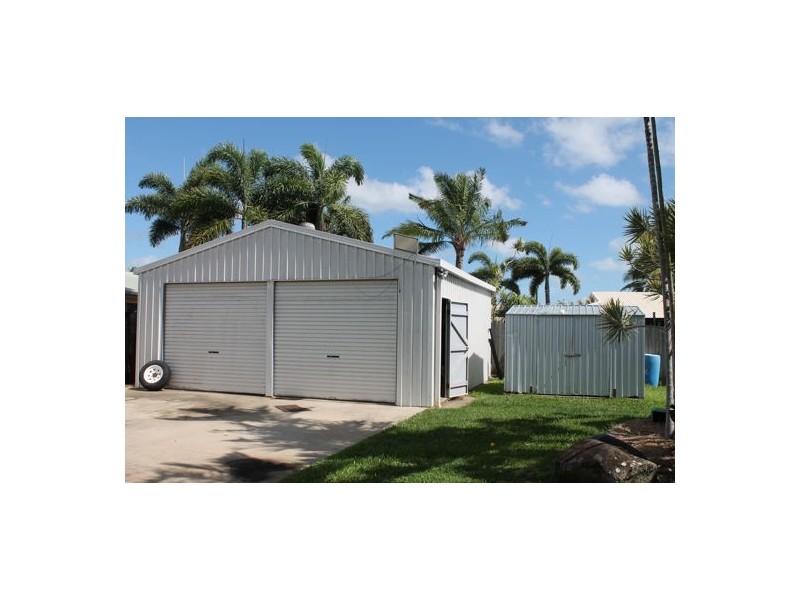 2 Wrasse Court, Andergrove QLD 4740