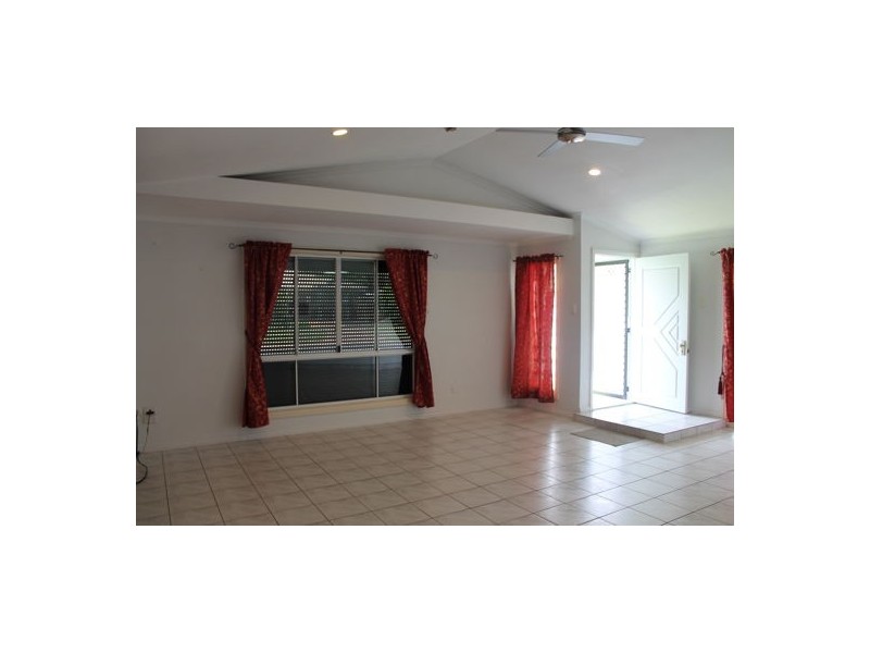 2 Wrasse Court, Andergrove QLD 4740