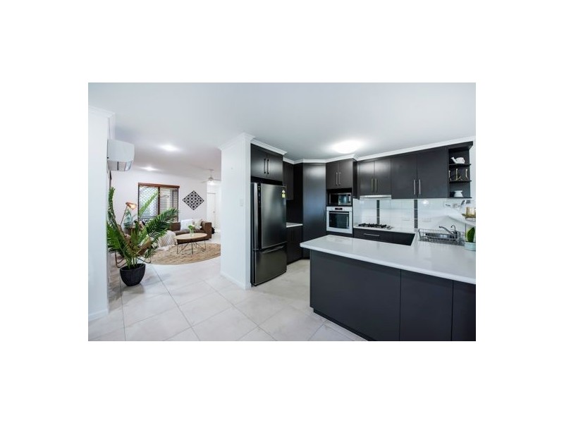 26 Mulcahy Crescent, Eimeo QLD 4740
