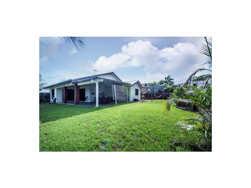 26 Mulcahy Crescent, Eimeo QLD 4740