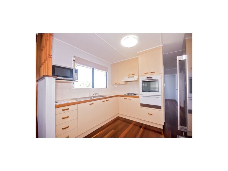 15 Lamb Street, South Mackay QLD 4740