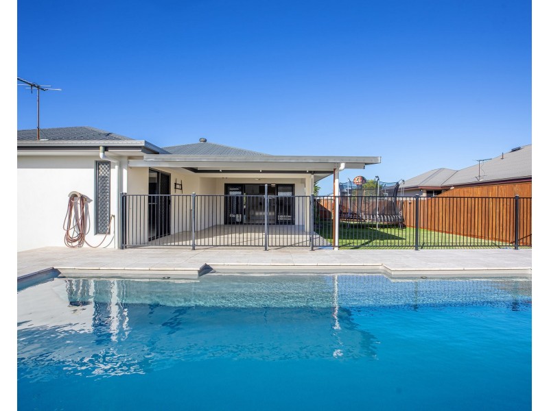 4 Oysterlee Street, Beaconsfield QLD 4740