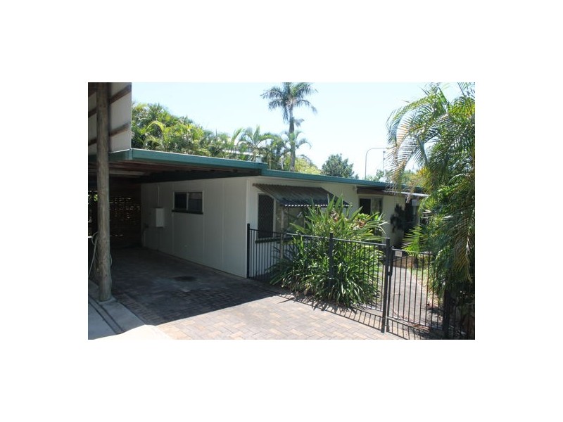 17 Amstead Street, Eimeo QLD 4740