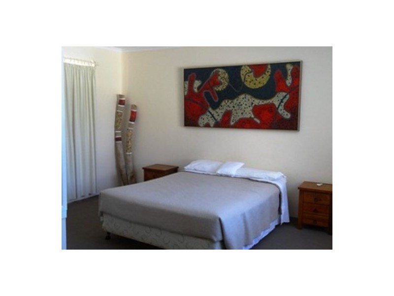 28 Pacific Esplanade, Slade Point QLD 4740