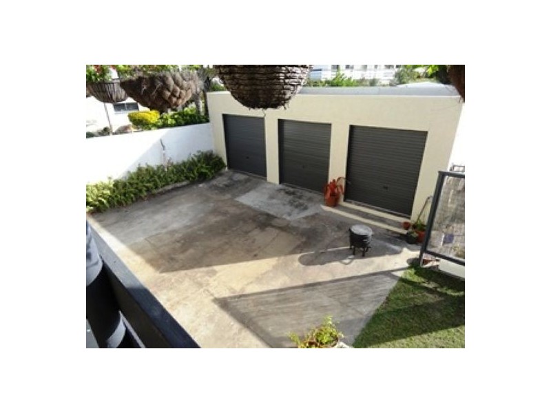 28 Pacific Esplanade, Slade Point QLD 4740