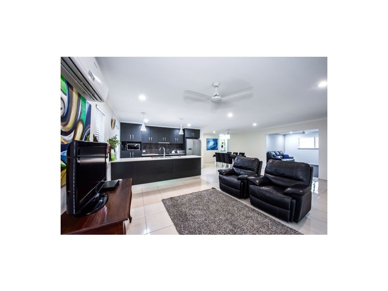 59 Corella Way, Blacks Beach QLD 4740