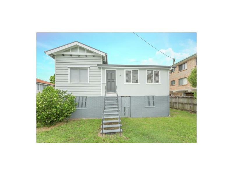 12 English Street, South Mackay QLD 4740