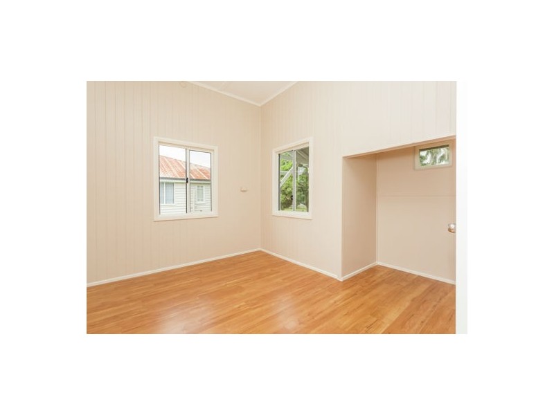 12 English Street, South Mackay QLD 4740