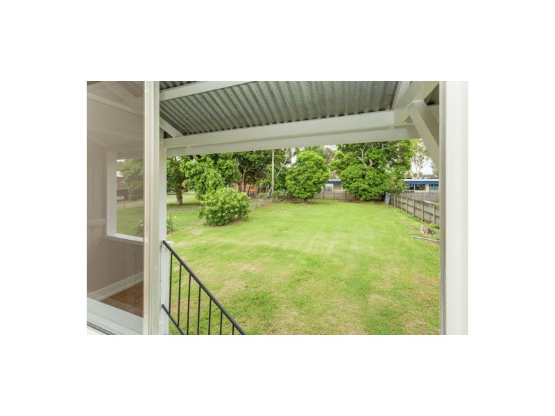 12 English Street, South Mackay QLD 4740