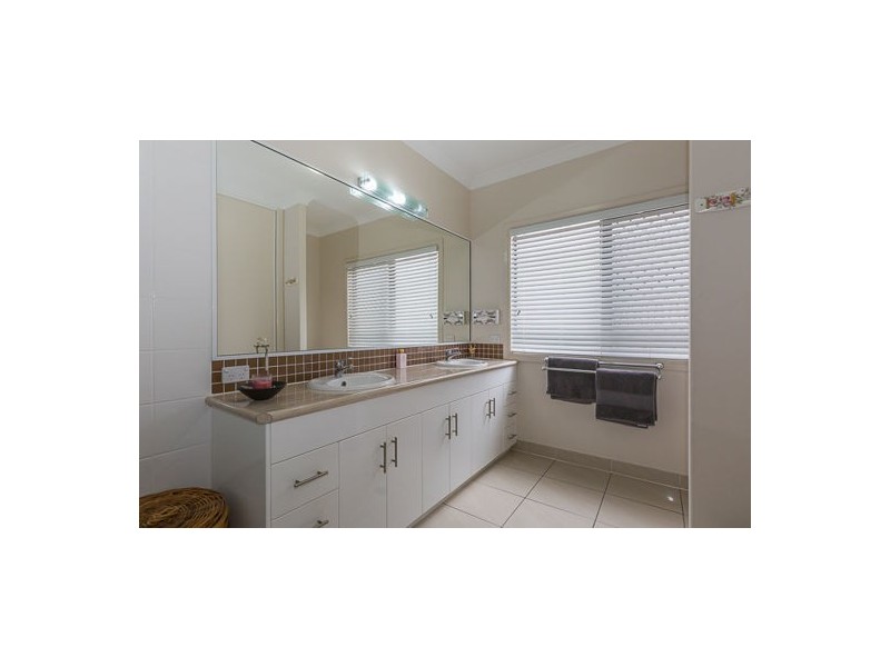 16 Bridge Road, East Mackay QLD 4740