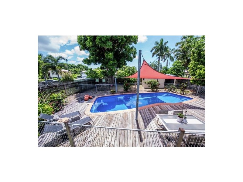16 Beaton Street, West Mackay QLD 4740