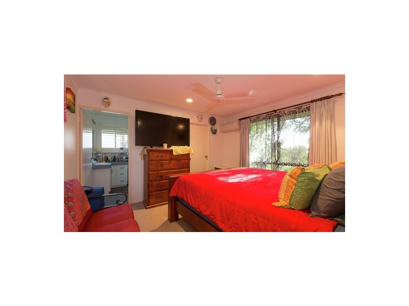 25 Danastas Avenue, Eimeo QLD 4740