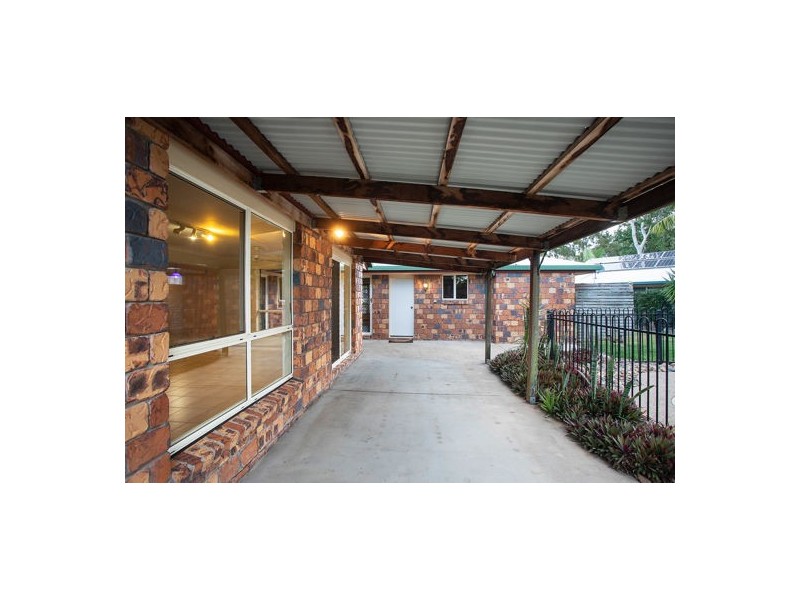 12 Alison Street, Slade Point QLD 4740
