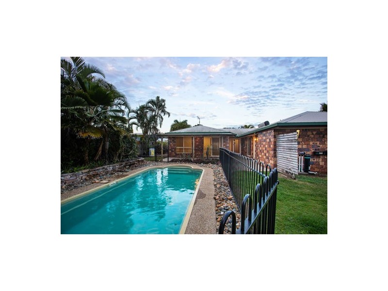 12 Alison Street, Slade Point QLD 4740