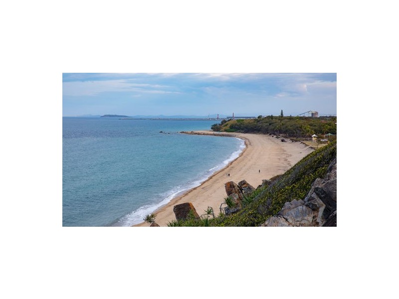 12 Alison Street, Slade Point QLD 4740