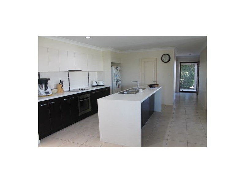 4 Macartney Drive, Marian QLD 4753