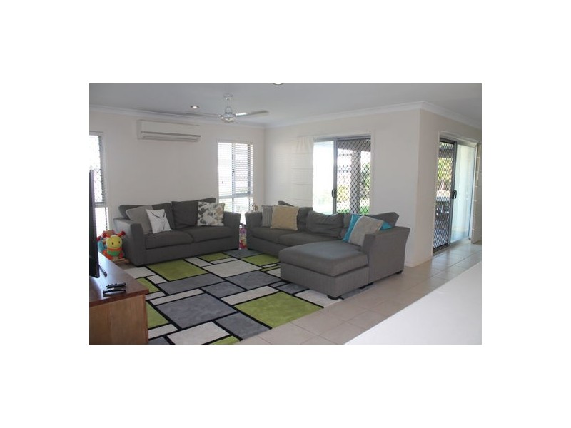 4 Macartney Drive, Marian QLD 4753