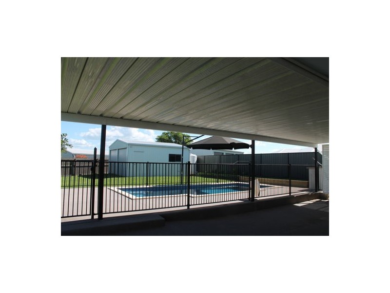 4 Macartney Drive, Marian QLD 4753