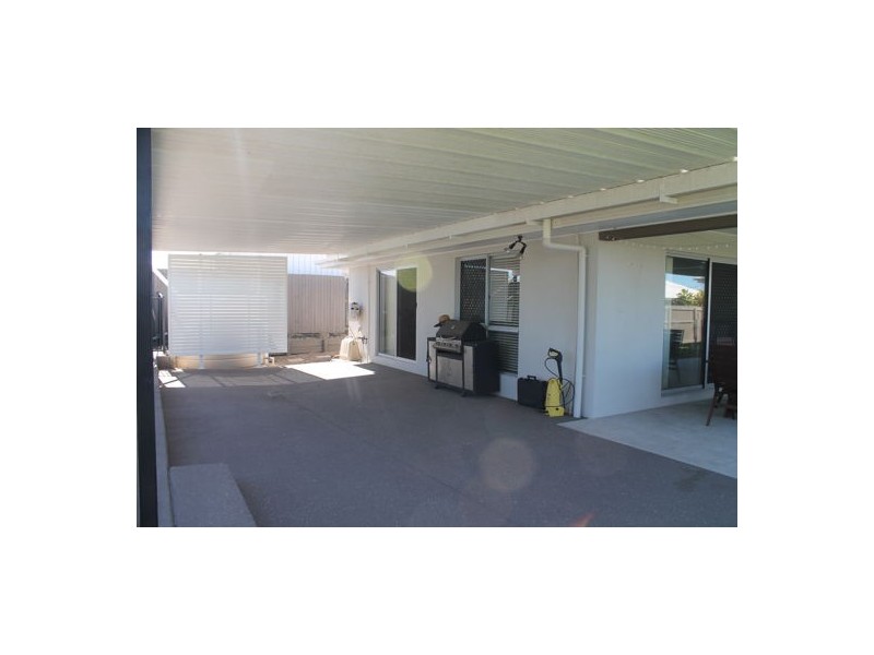 4 Macartney Drive, Marian QLD 4753