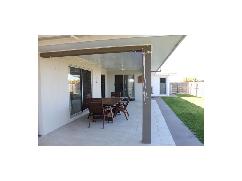 4 Macartney Drive, Marian QLD 4753