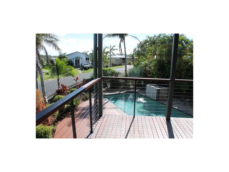 15 Woodlands Drive, Eimeo QLD 4740