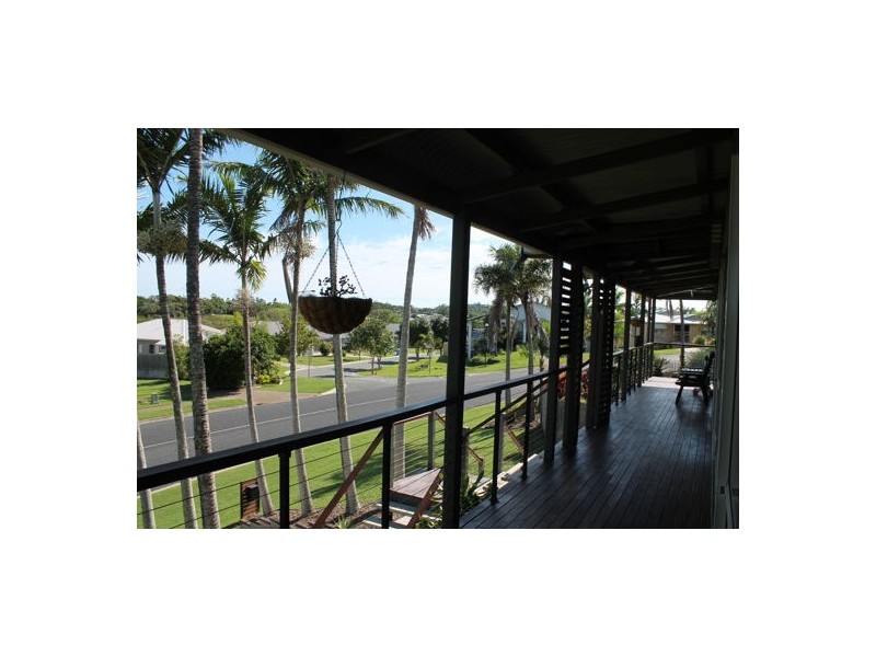 15 Woodlands Drive, Eimeo QLD 4740