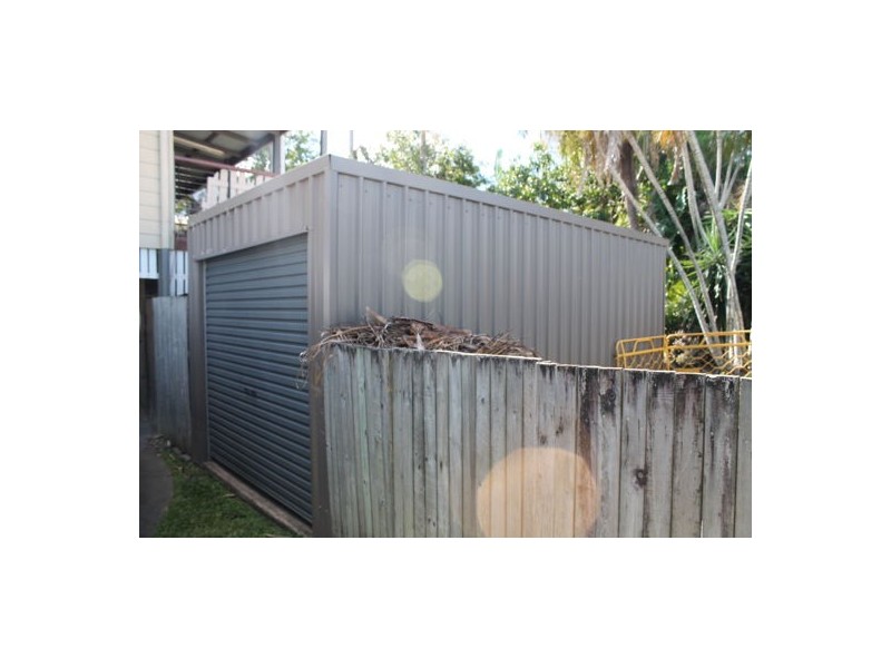 15 Woodlands Drive, Eimeo QLD 4740