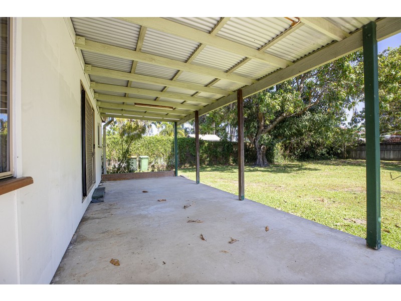 17 Pratt Street, South Mackay QLD 4740