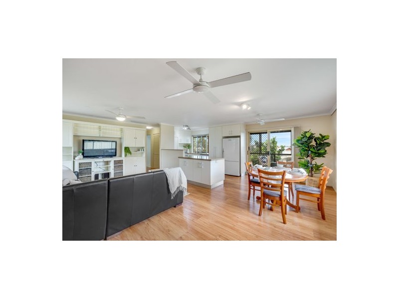 27 Downing Street, Ooralea QLD 4740