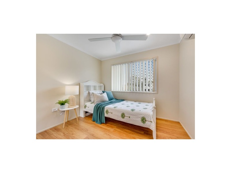27 Downing Street, Ooralea QLD 4740