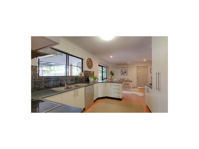 8 Starboard Circuit, Shoal Point QLD 4750