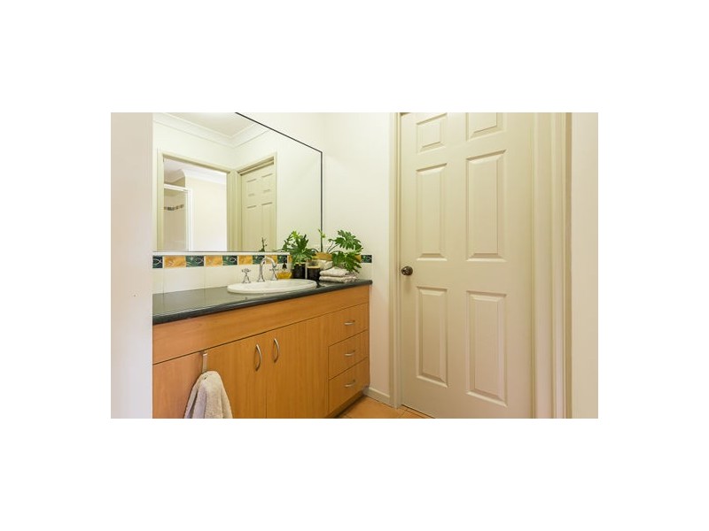 8 Starboard Circuit, Shoal Point QLD 4750