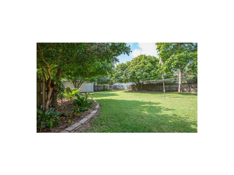 24 Swift Street, Slade Point QLD 4740