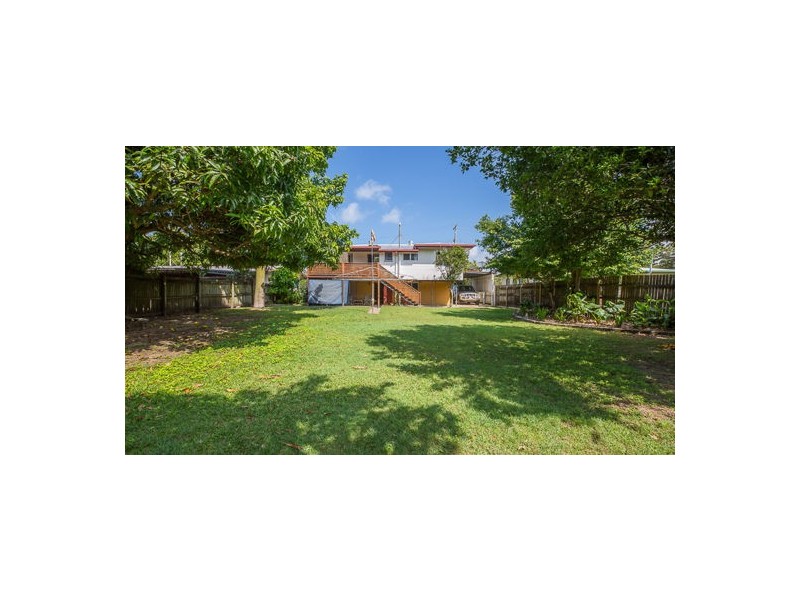 24 Swift Street, Slade Point QLD 4740