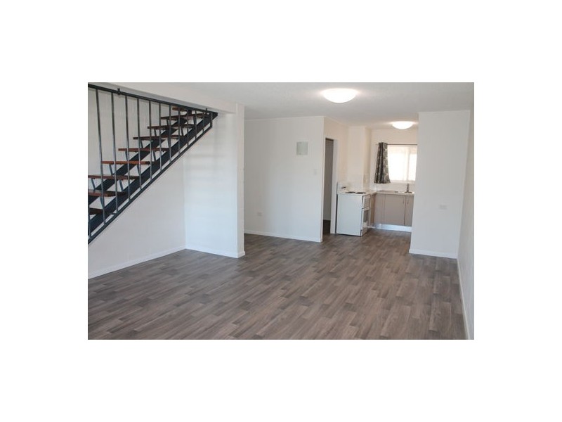 2/1A Canberra Street, North Mackay QLD 4740