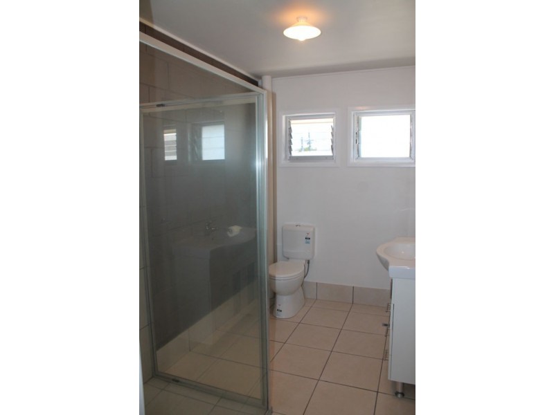 2/1A Canberra Street, North Mackay QLD 4740