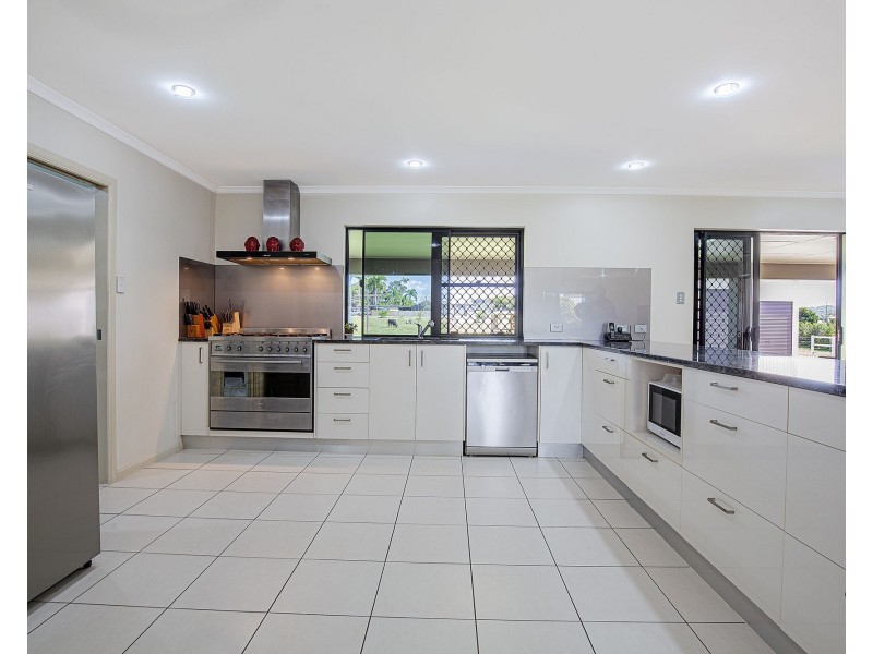 14 Mdina Drive, Habana QLD 4740