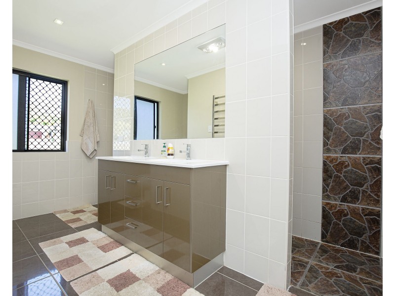 14 Mdina Drive, Habana QLD 4740
