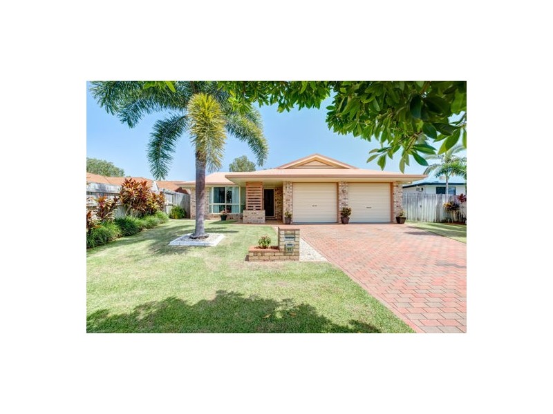 17 Michelle Crescent, Bucasia QLD 4750