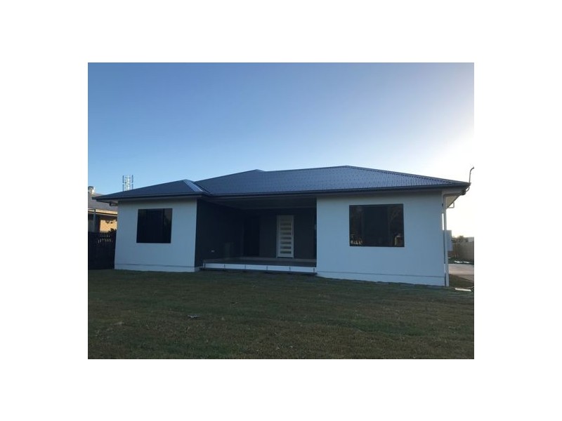 11 High Street, Walkerston QLD 4751