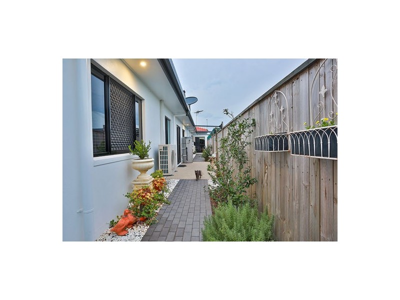 8 Kiber Place, Ooralea QLD 4740