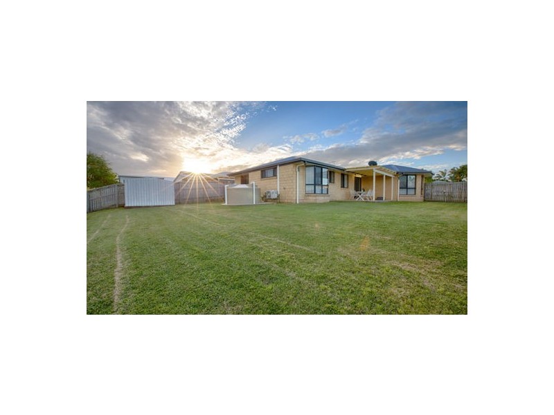 8 Rafter Court, Rural View QLD 4740