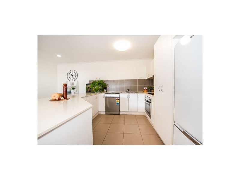 1/1 Hyams Way, Blacks Beach QLD 4740