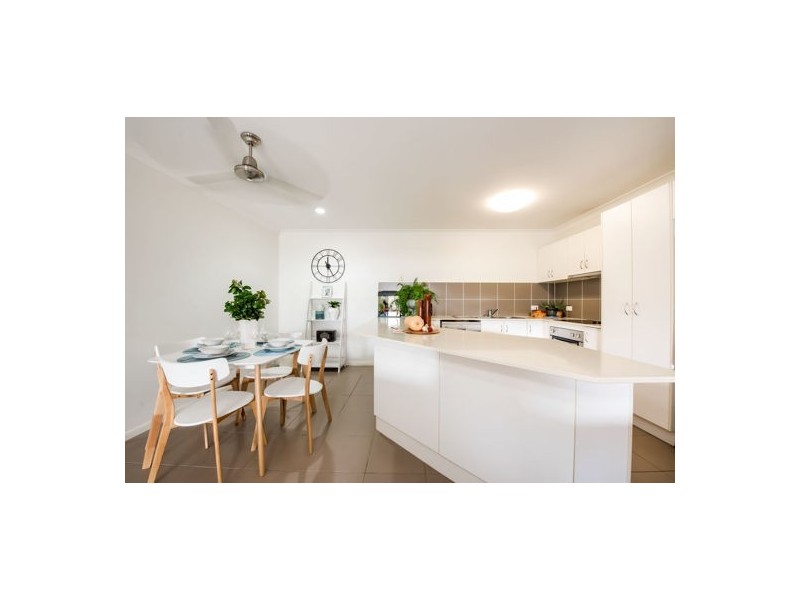 1/1 Hyams Way, Blacks Beach QLD 4740